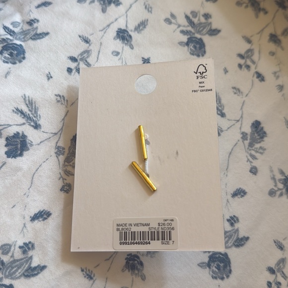 NWT Madewell Impression Resin Flower Signet Ring Blue Jay/Gold - Picture 3 of 4